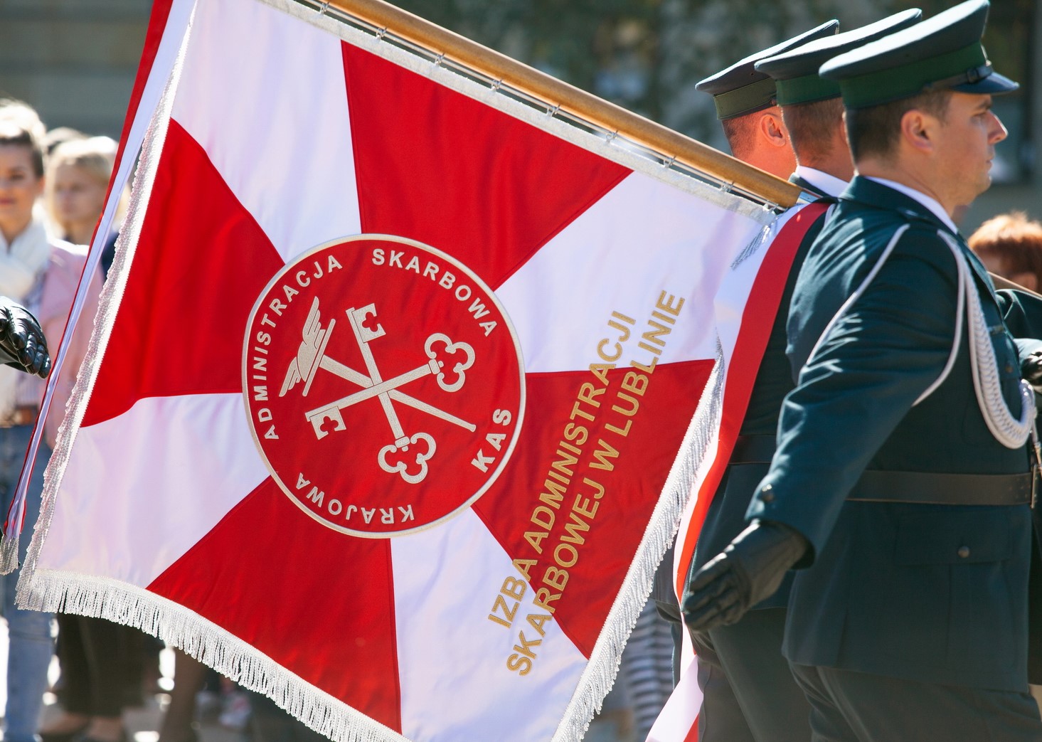 Sztandar Izby Administracji Skarbowej w Lublinie