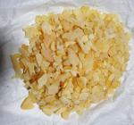 Drobne bryłki obrobionego bursztynu