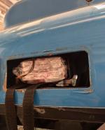 papierosy w skrytce autobusu