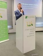 Naczelnik US w Łukowie podczas przemowy.